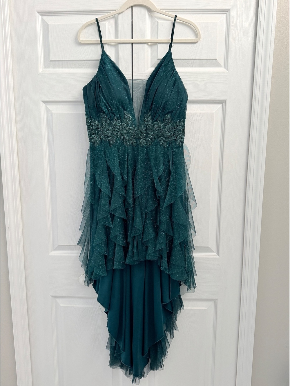 Pear Culture Hi Low Emerald Green Corkscrew Homecoming Dress 11/12